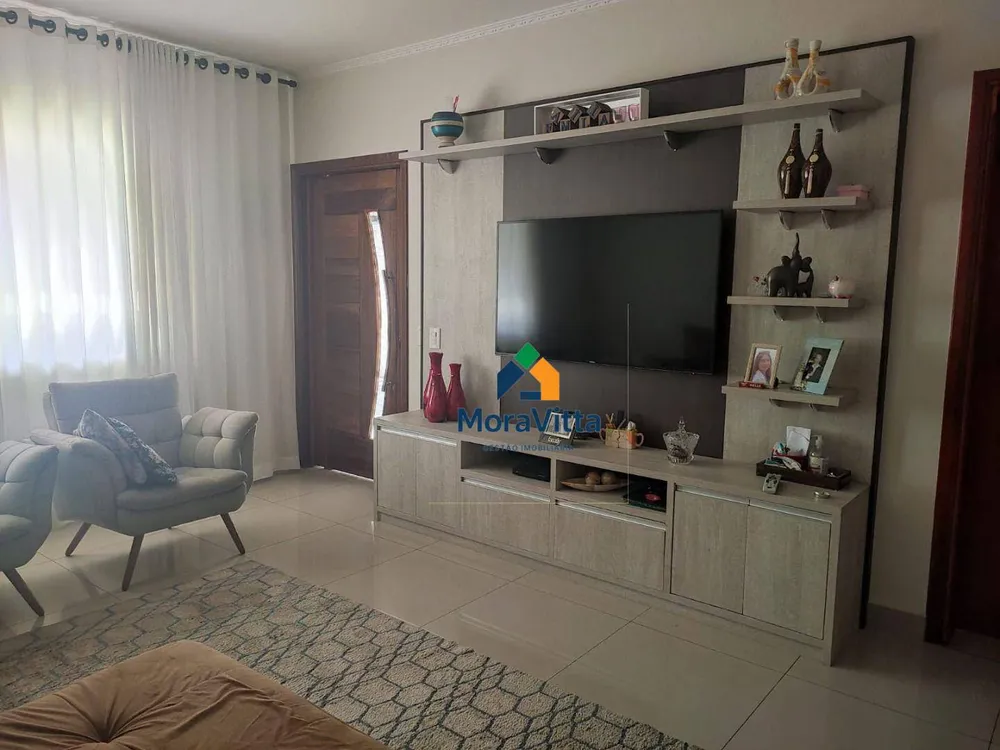 Casa, 3 quartos, 221 m² - Foto 3