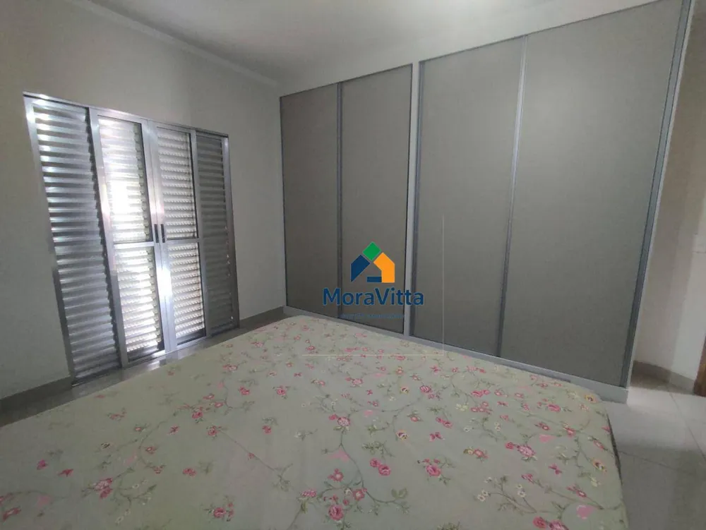 Casa, 3 quartos, 221 m² - Foto 2