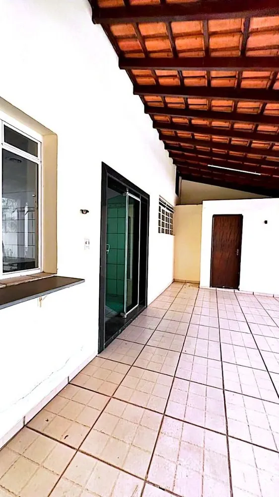 Casa, 4 quartos, 250 m² - Foto 1