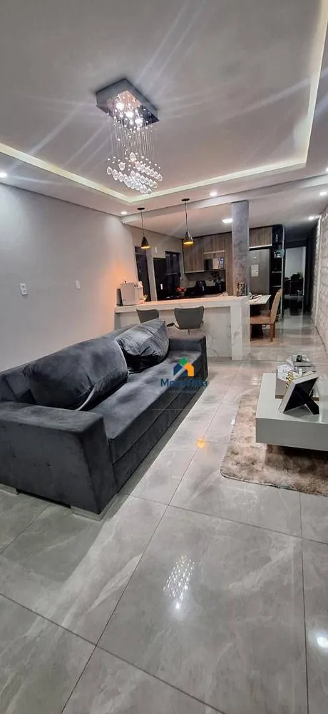 Casa, 5 quartos, 250 m² - Foto 4