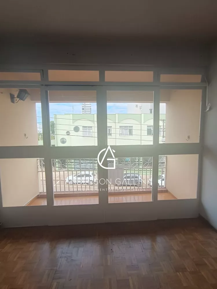 Apartamento à venda com 3 quartos, 135m² - Foto 2