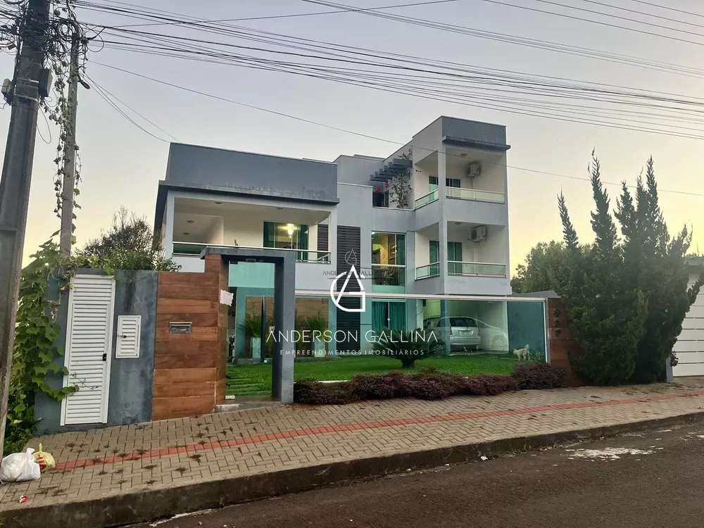 Casa à venda com 2 quartos, 450m² - Foto 1