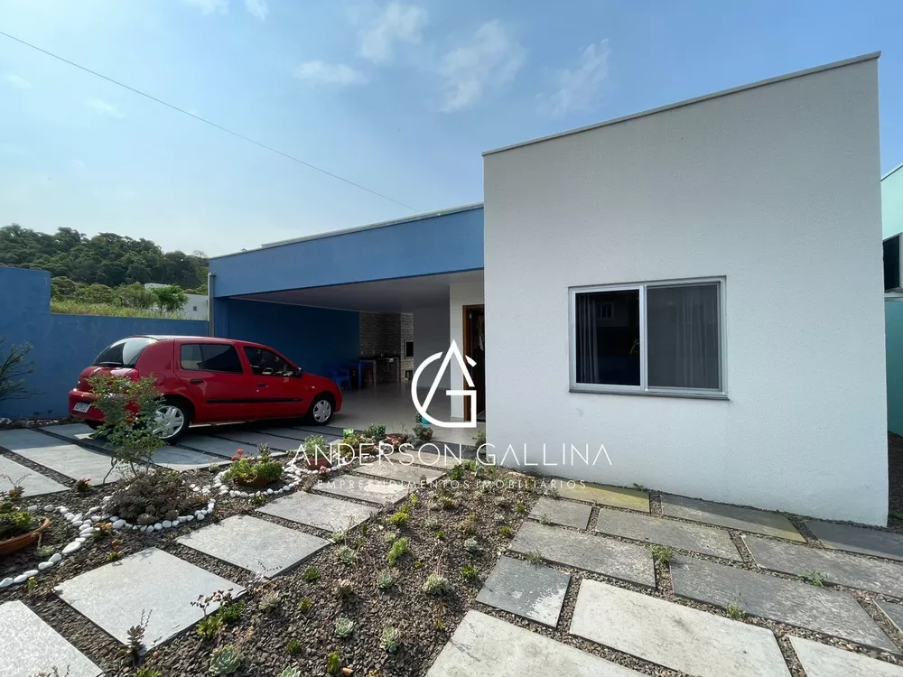 Casa à venda com 3 quartos, 300m² - Foto 4