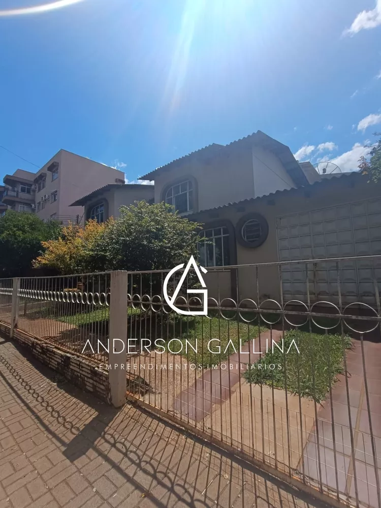 Casa à venda com 4 quartos, 330m² - Foto 3