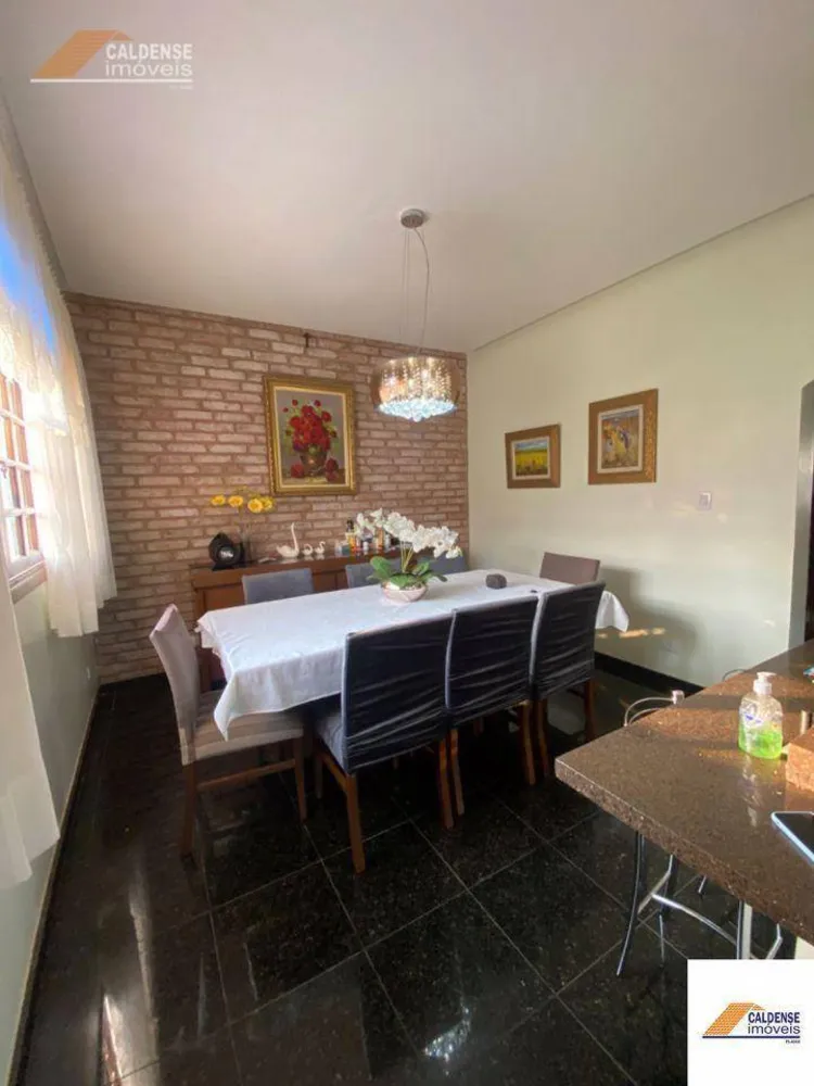 Casa, 3 quartos, 231 m² - Foto 4