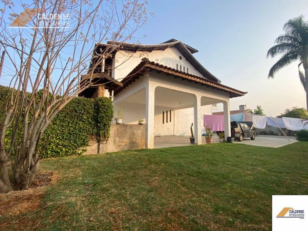 Casa, 3 quartos, 231 m² - Foto 1