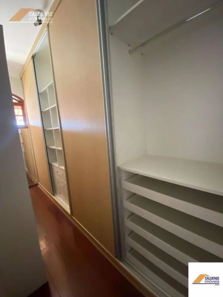 Casa, 3 quartos, 240 m² - Foto 9