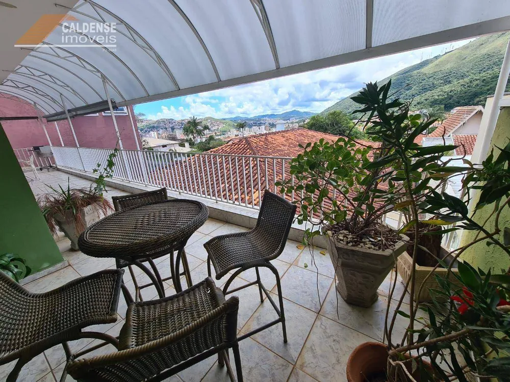 Casa, 5 quartos, 512 m² - Foto 1
