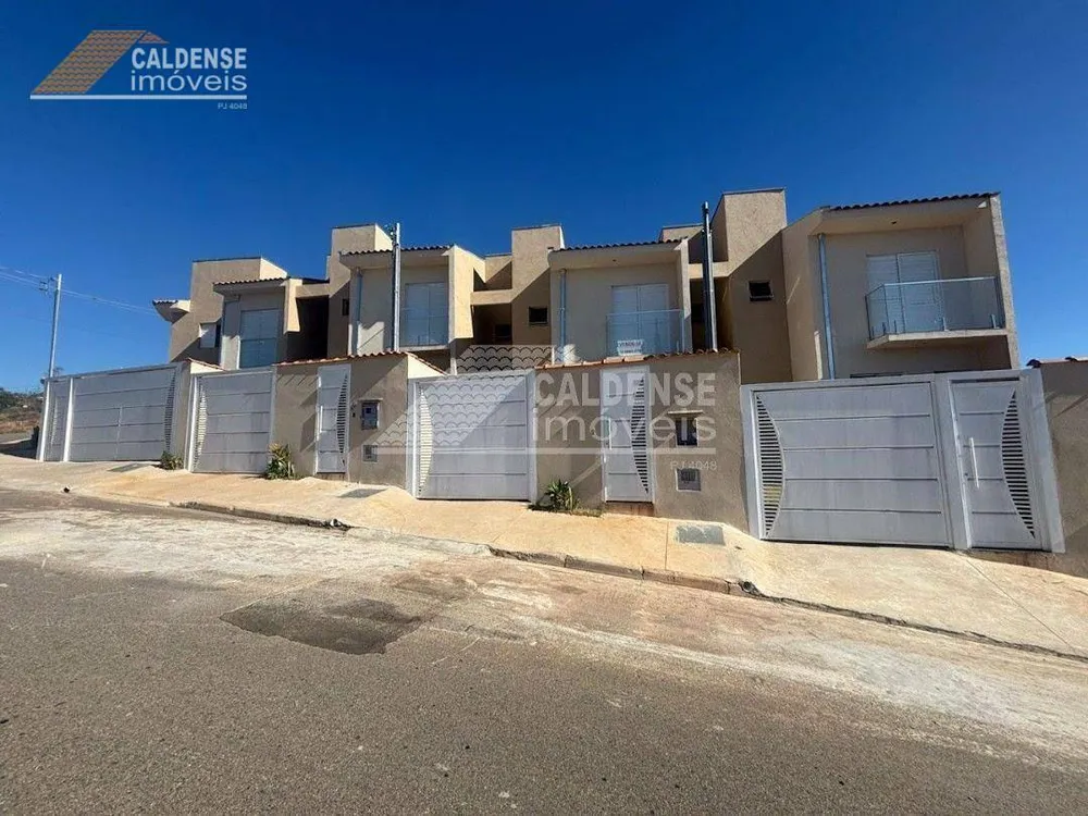 Casa, 3 quartos, 108 m² - Foto 1