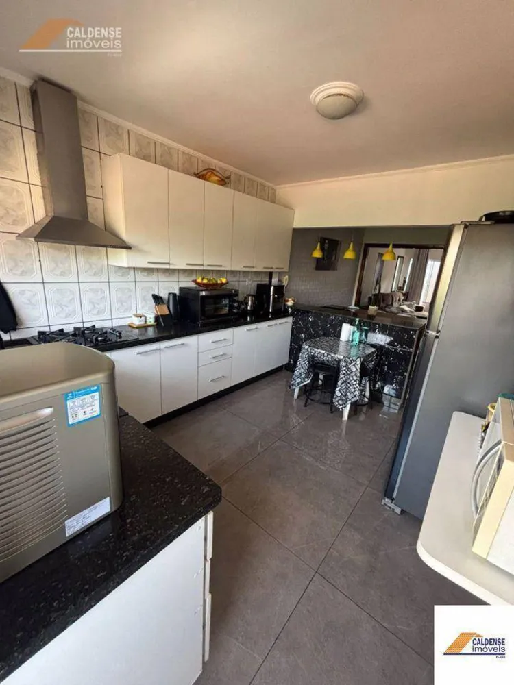 Casa, 2 quartos, 204 m² - Foto 7