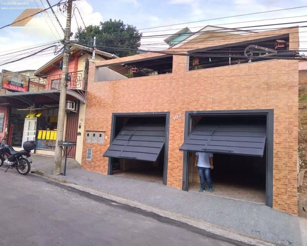 Casa, 3 quartos, 215 m² - Foto 2