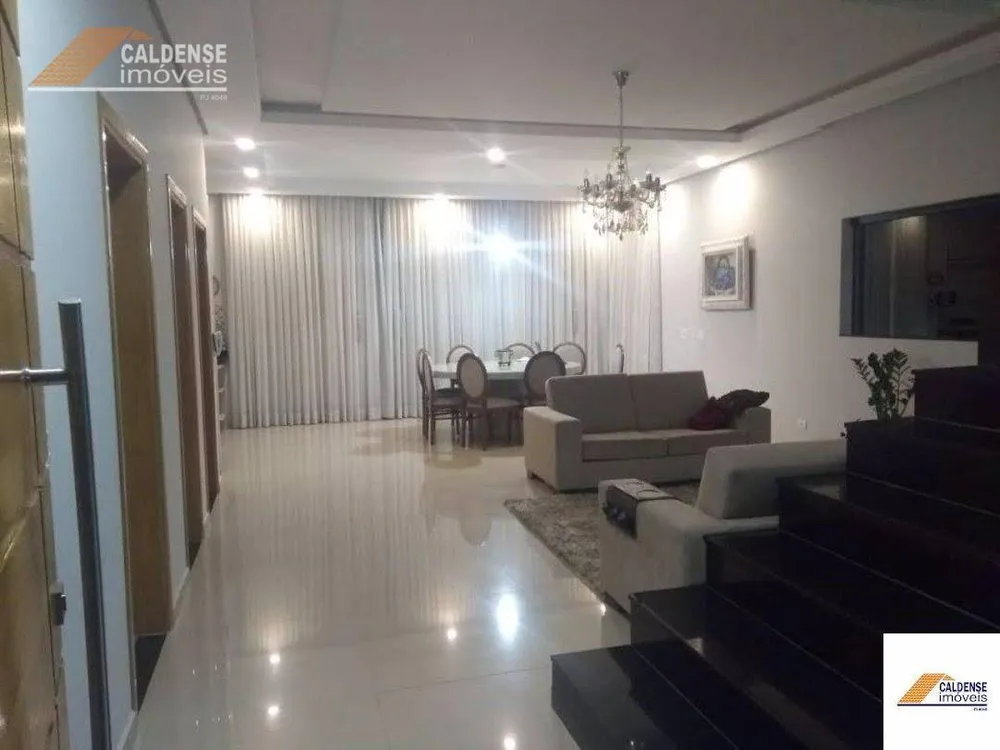 Casa, 5 quartos, 350 m² - Foto 3