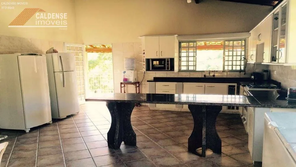 Chácara, 8 quartos, 4000 m² - Foto 7