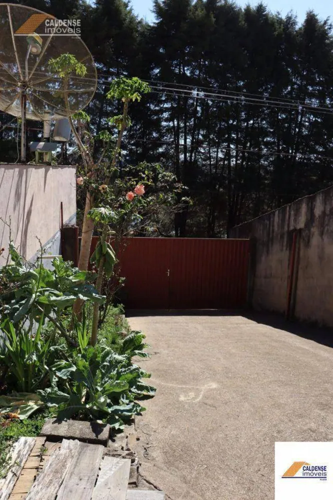 Chácara, 3 quartos, 2163 m² - Foto 1
