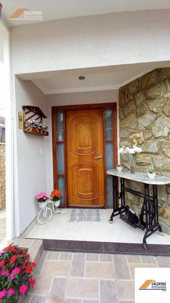 Casa, 3 quartos, 169 m² - Foto 2
