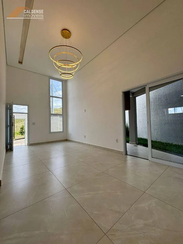 Casa, 3 quartos, 114 m² - Foto 2