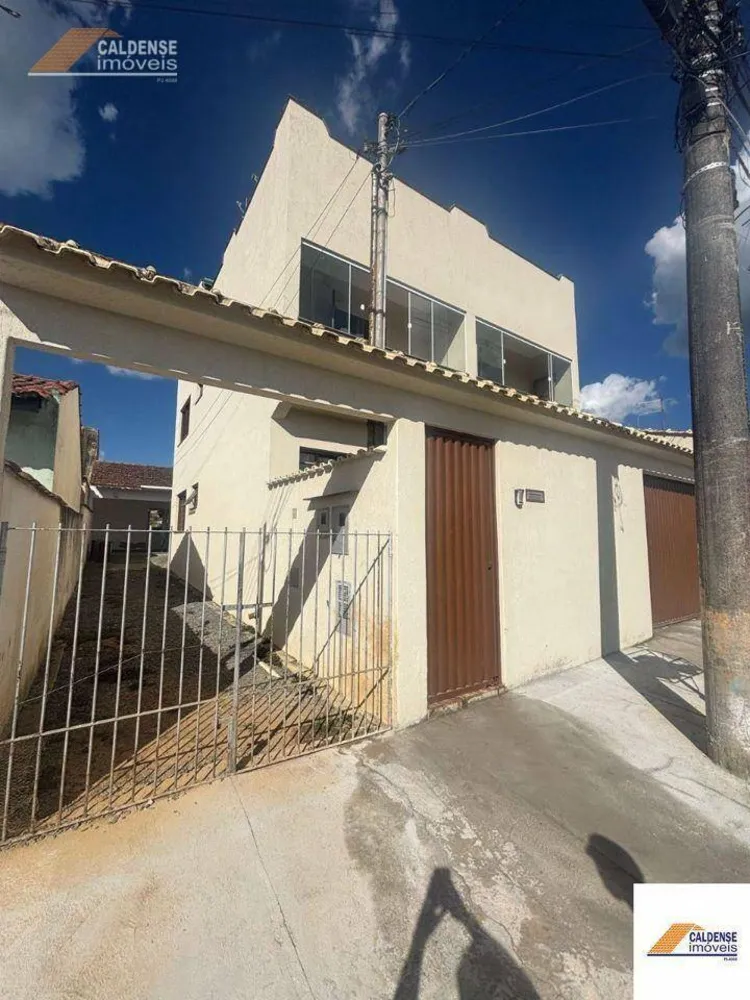Casa, 3 quartos, 220 m² - Foto 1