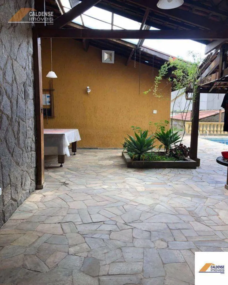 Chácara, 3 quartos, 3700 m² - Foto 4