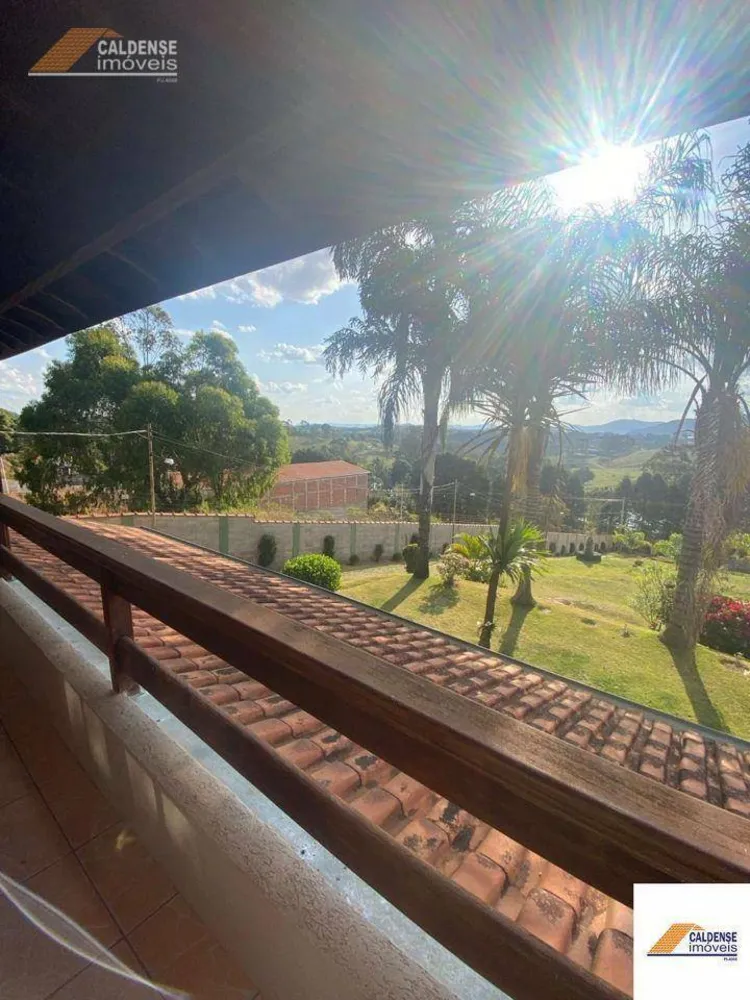 Chácara, 3 quartos, 2609 m² - Foto 3