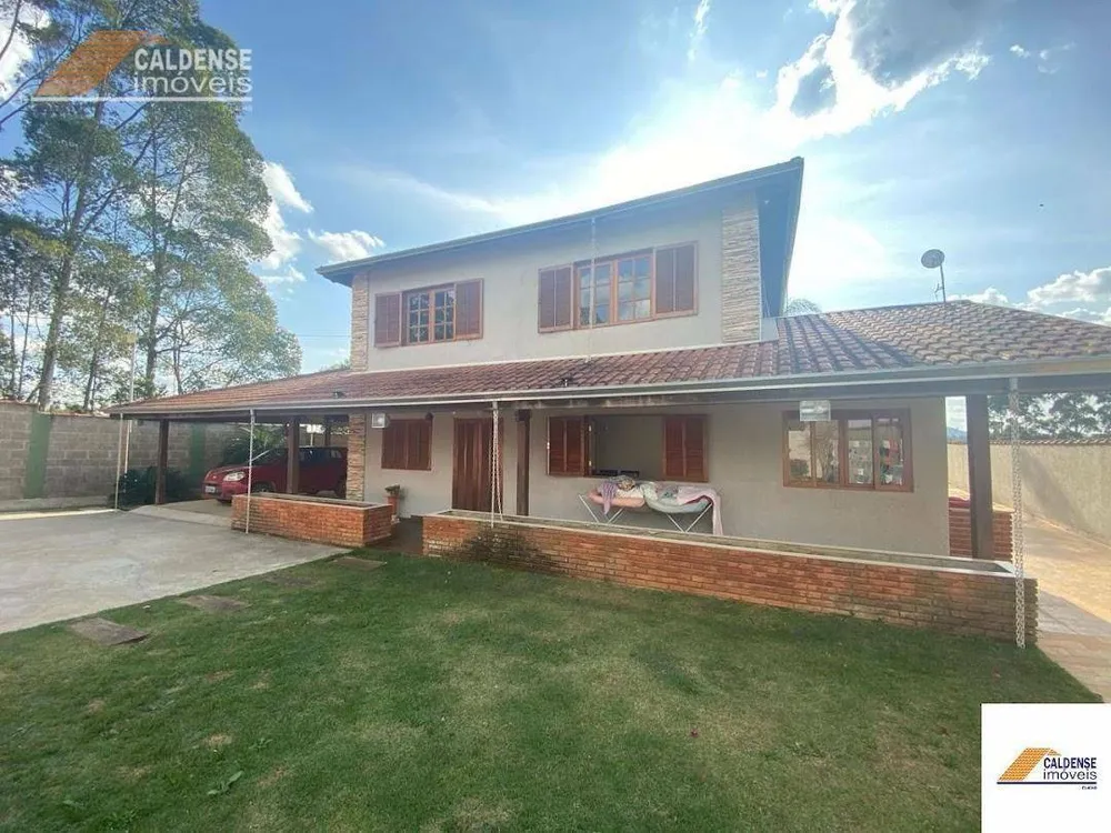 Chácara, 3 quartos, 2609 m² - Foto 2