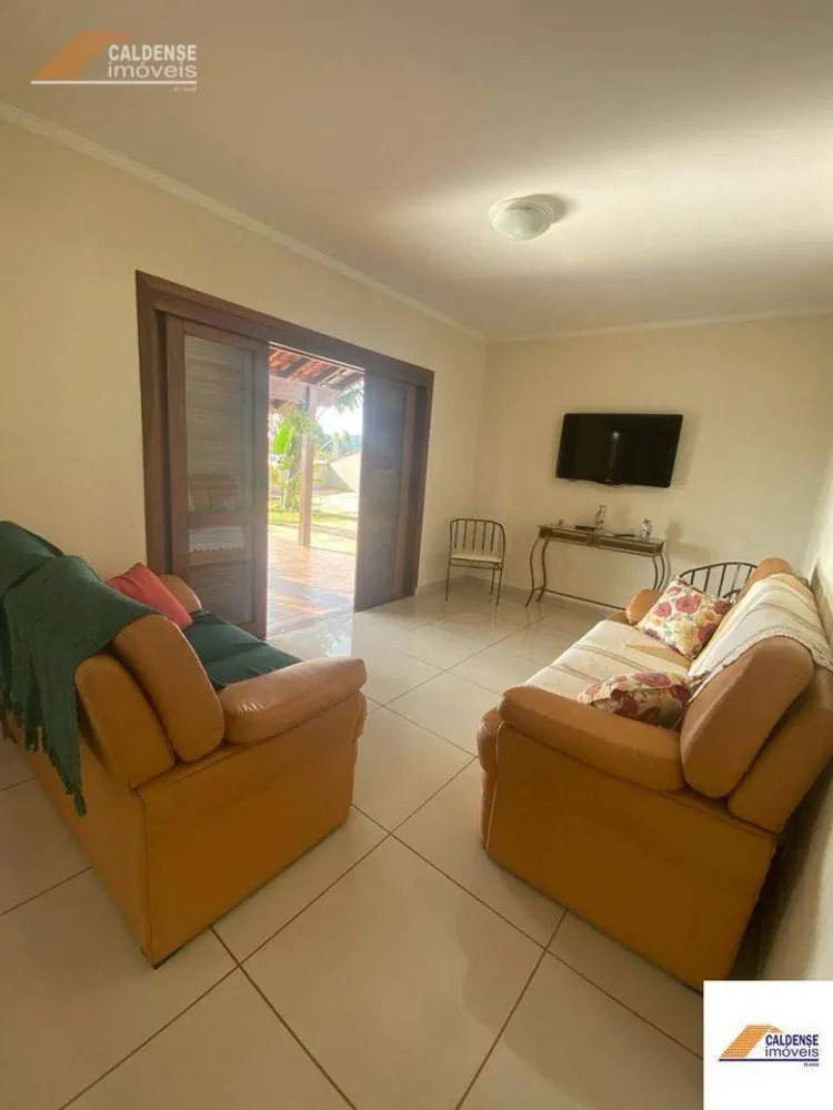 Chácara, 3 quartos, 2609 m² - Foto 9