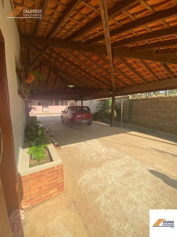 Chácara, 3 quartos, 2609 m² - Foto 4