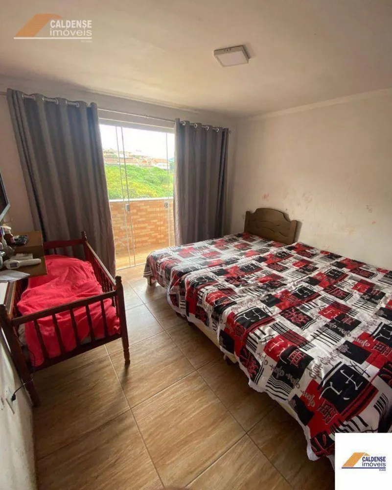 Casa, 4 quartos, 240 m² - Foto 1