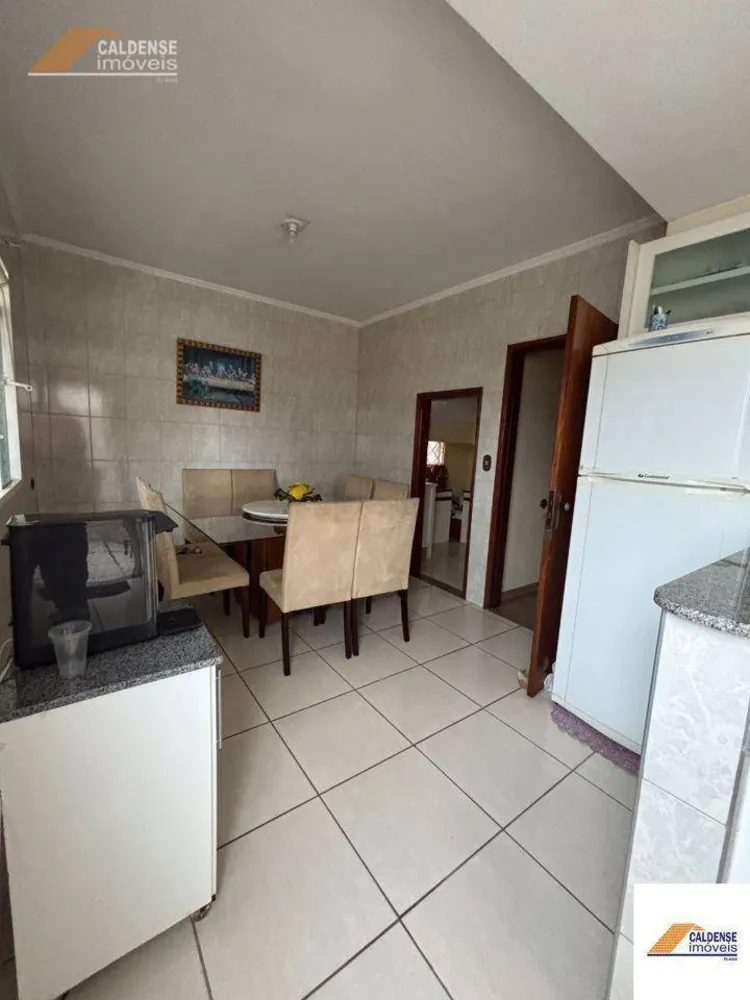 Casa, 6 quartos, 260 m² - Foto 6