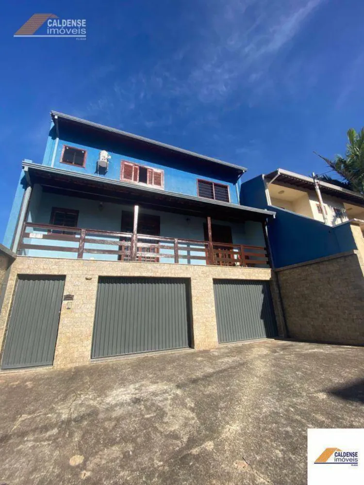 Casa, 3 quartos, 220 m² - Foto 1