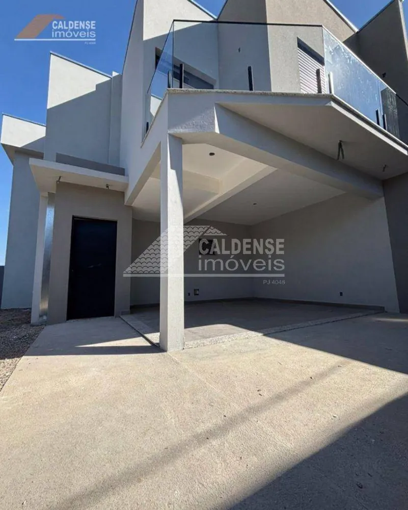 Casa, 3 quartos, 116 m² - Foto 1