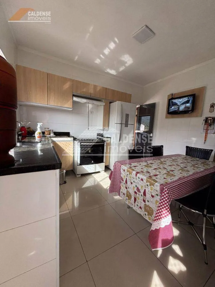 Casa, 4 quartos, 190 m² - Foto 3
