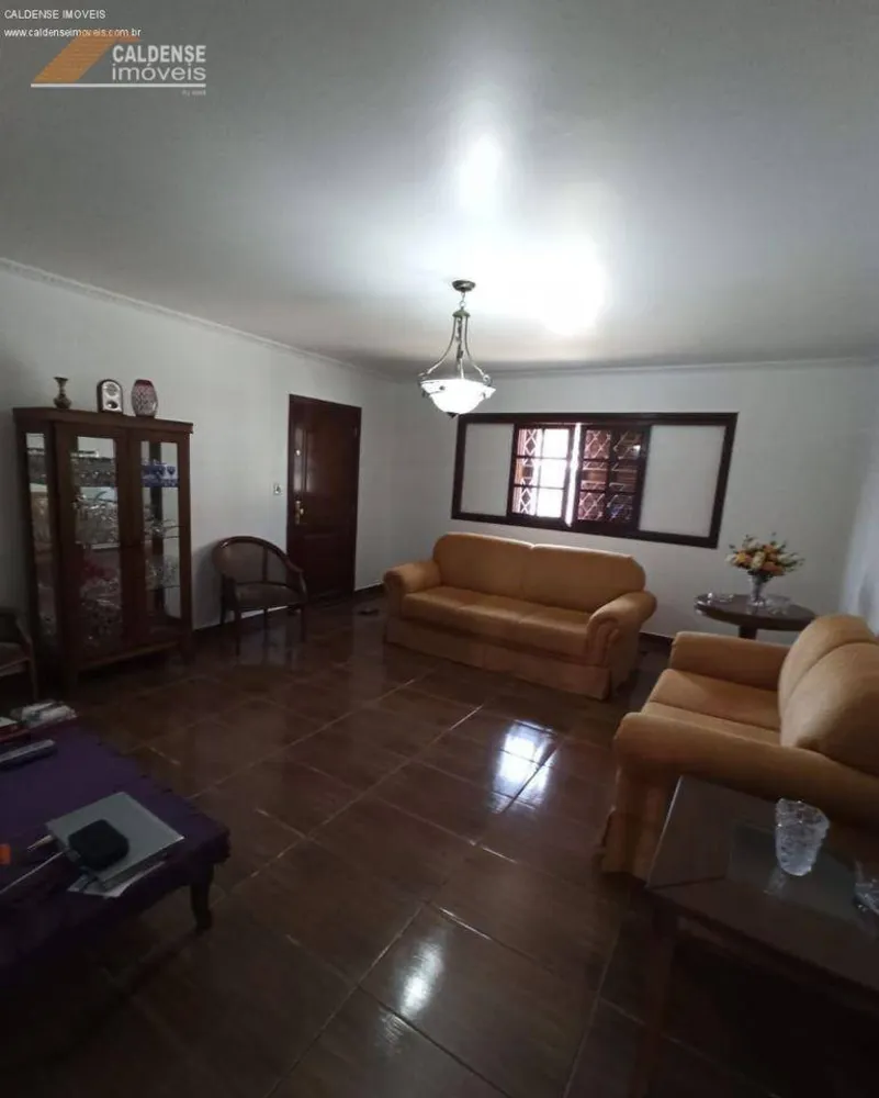 Casa, 5 quartos, 422 m² - Foto 1