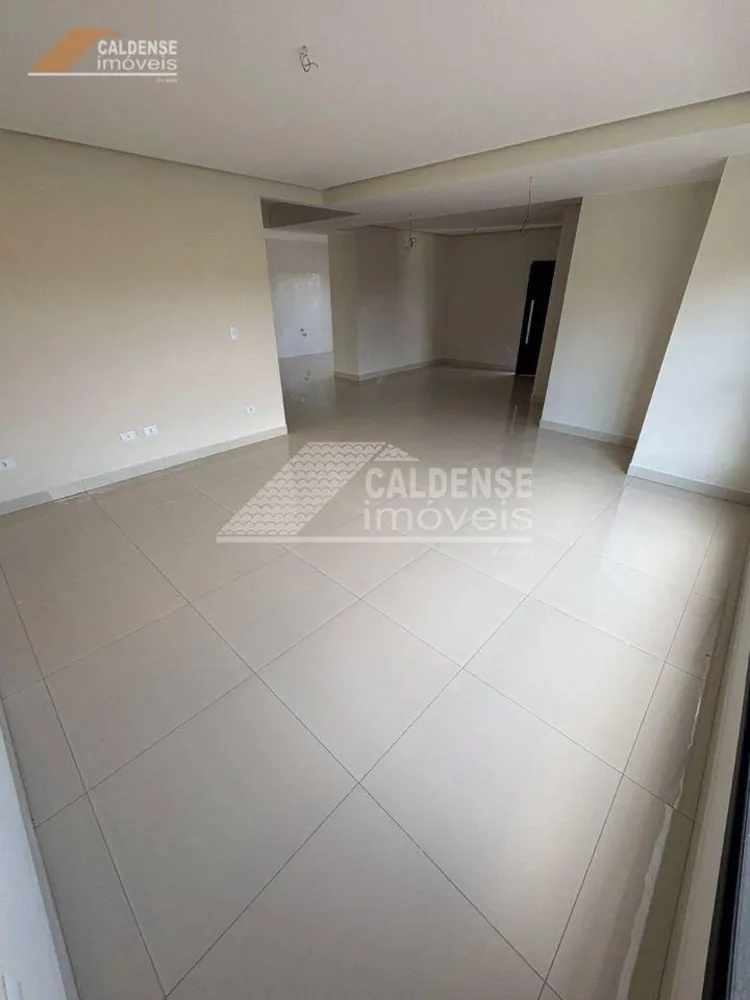 Casa, 3 quartos, 228 m² - Foto 3