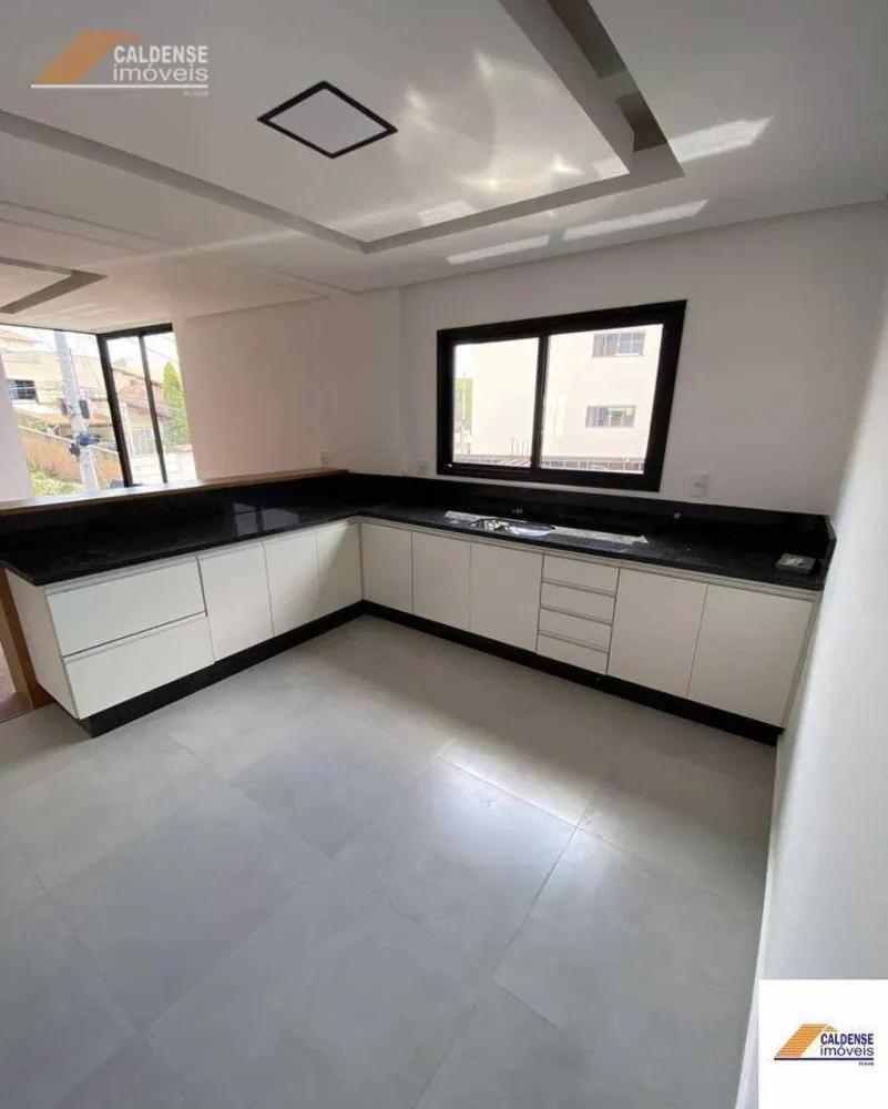 Apartamento, 3 quartos, 130 m² - Foto 2
