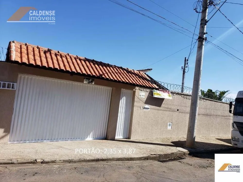 Chácara, 2 quartos, 1200 m² - Foto 1