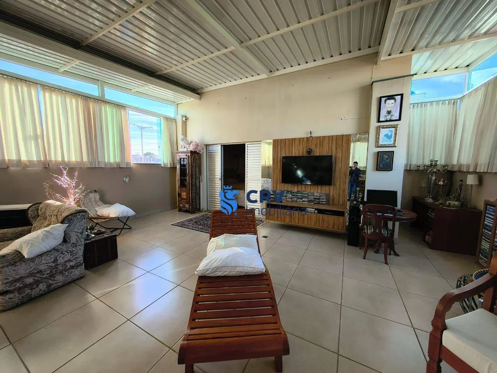 Casa, 4 quartos, 179 m² - Foto 2