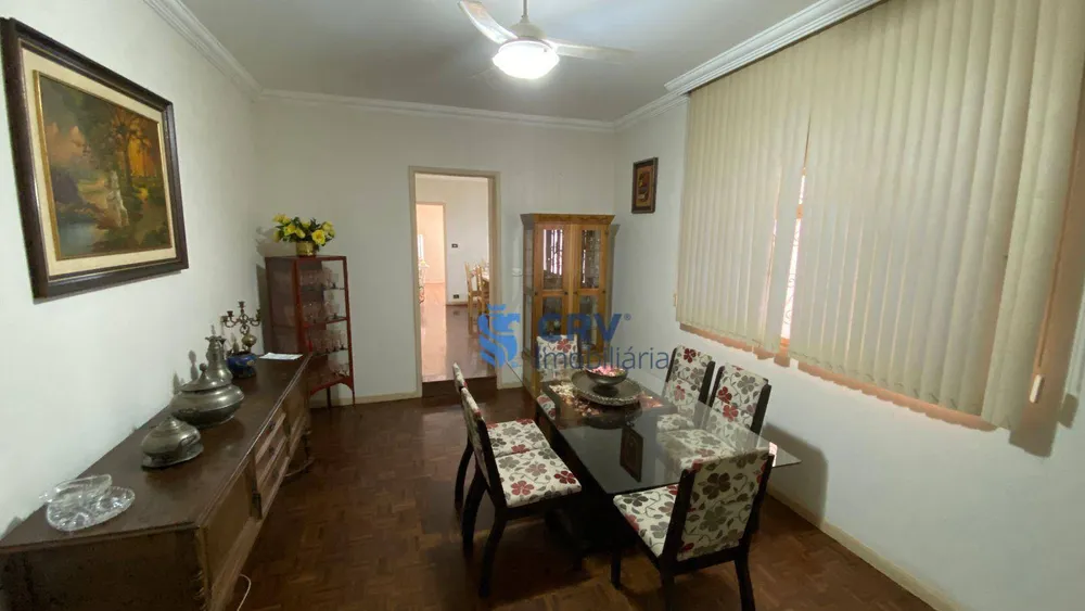 Casa, 3 quartos, 220 m² - Foto 2