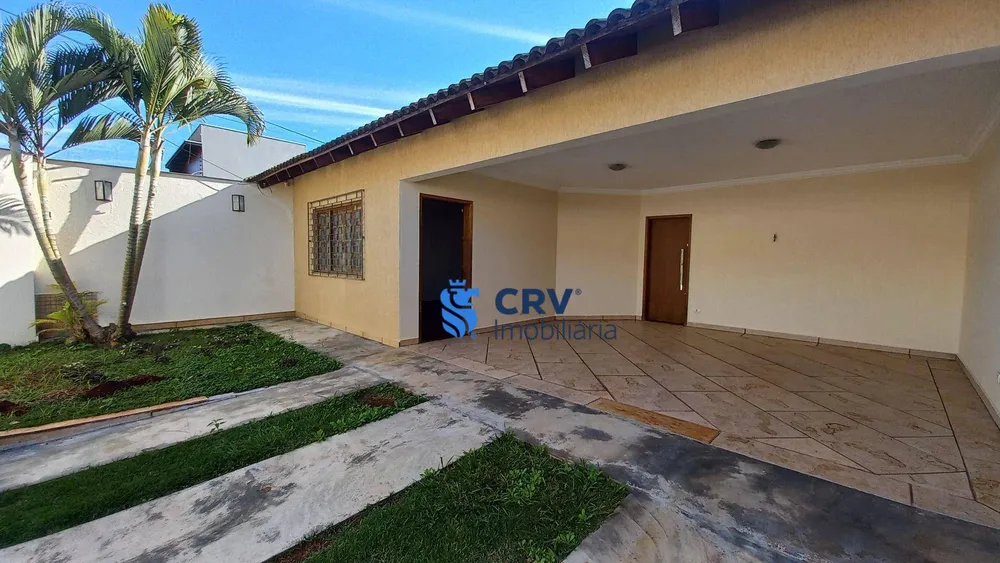 Casa, 3 quartos, 220 m² - Foto 1