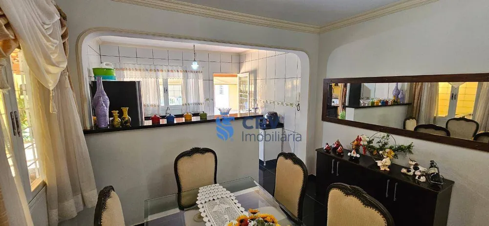 Casa, 3 quartos, 184 m² - Foto 2