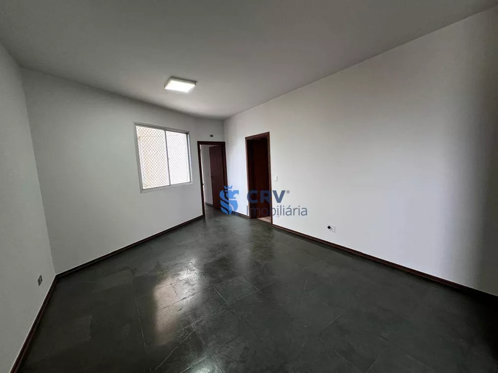 Apartamento para alugar com 4 quartos, 203m² - Foto 4