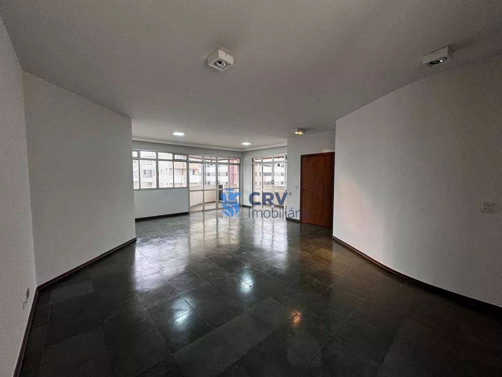 Apartamento para alugar com 4 quartos, 203m² - Foto 3