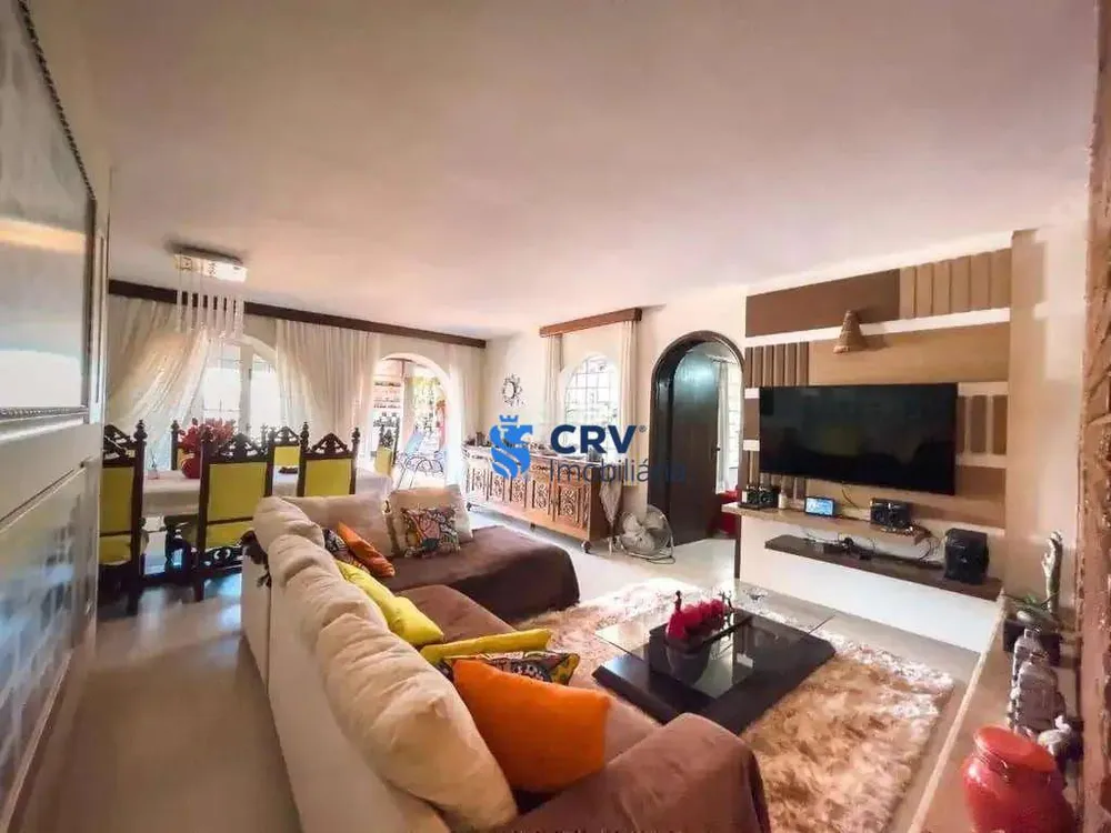 Casa, 4 quartos, 258 m² - Foto 3