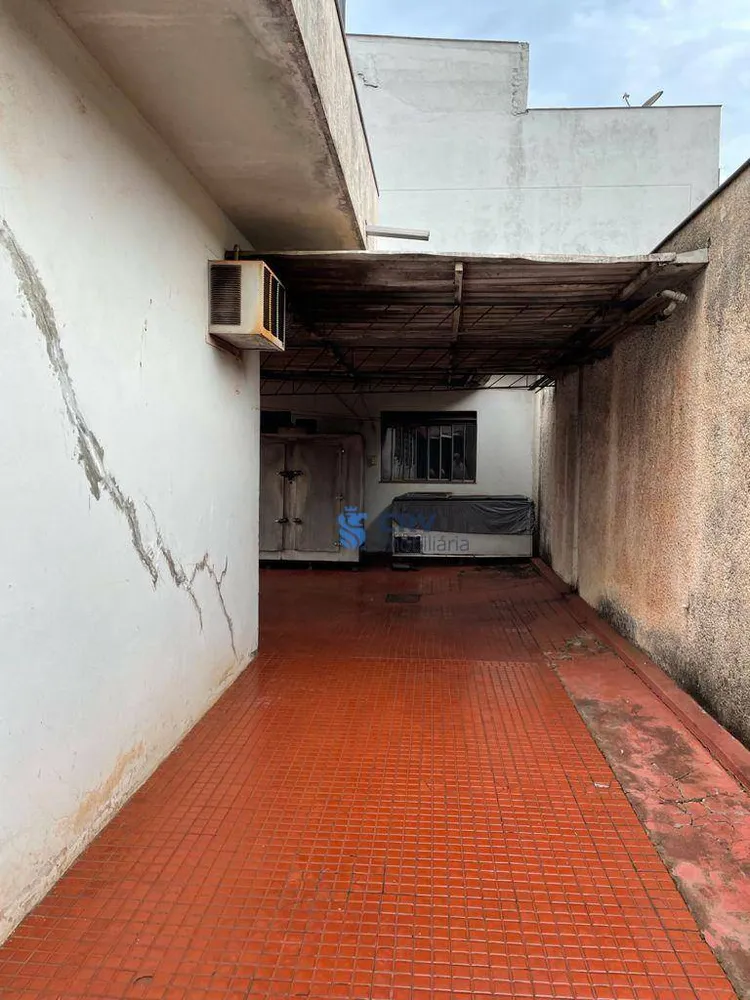 Casa, 4 quartos, 335 m² - Foto 5