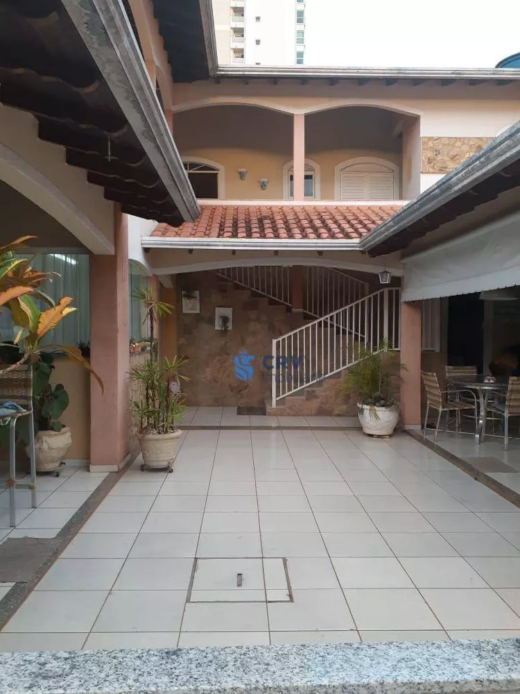 Casa, 4 quartos, 350 m² - Foto 1