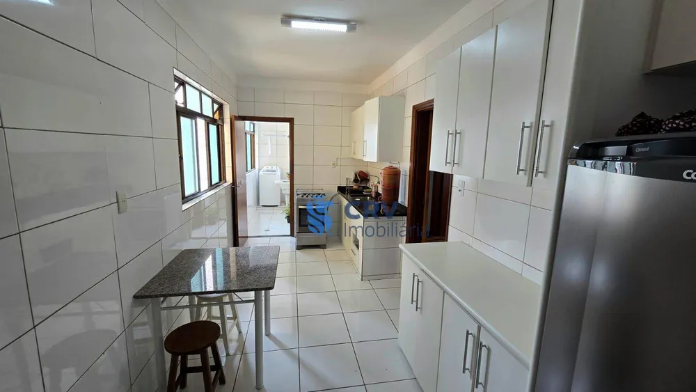 Apartamento, 3 quartos, 120 m² - Foto 1