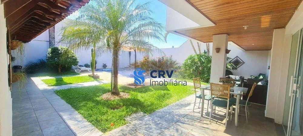 Casa, 6 quartos, 440 m² - Foto 2