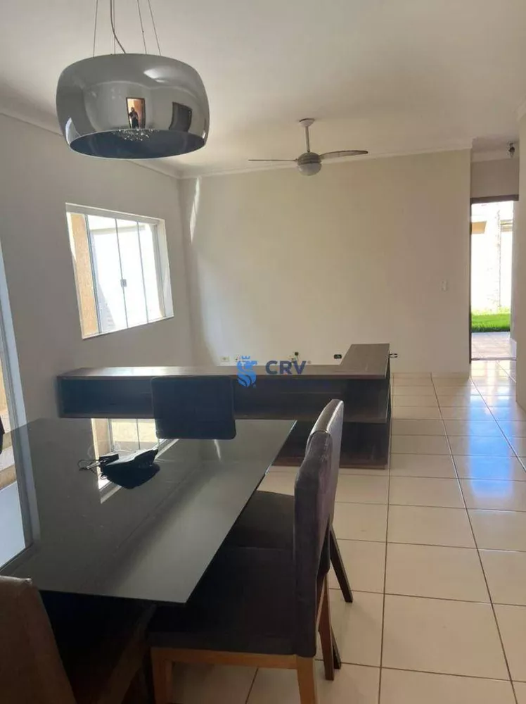 Casa à venda e aluguel com 3 quartos, 180m² - Foto 4