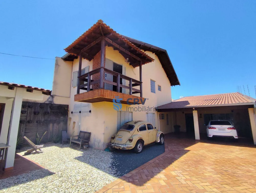 Casa, 4 quartos, 300 m² - Foto 1