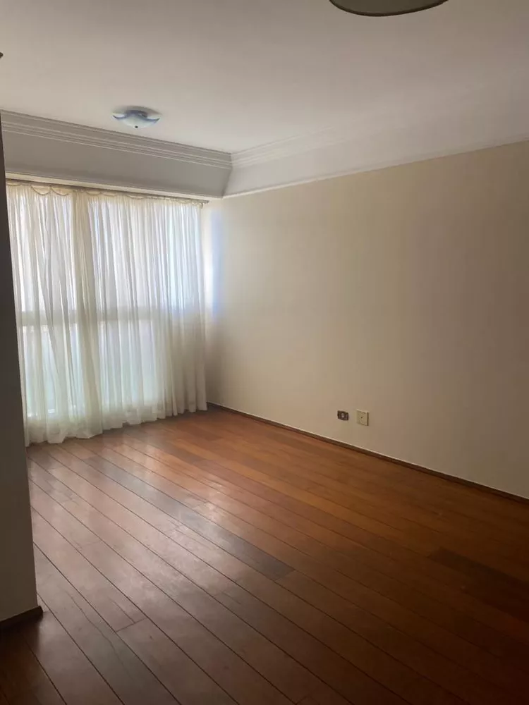 Apartamento à venda com 3 quartos, 87m² - Foto 4