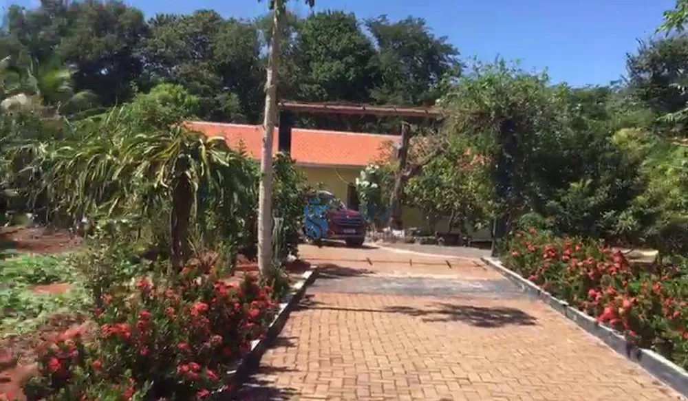 Chácara à venda com 3 quartos, 80m² - Foto 2